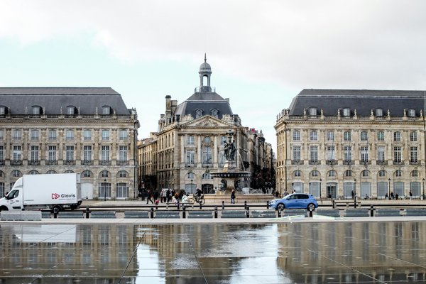 Visiter bordeaux : une immersion dans ses quartiers et musées